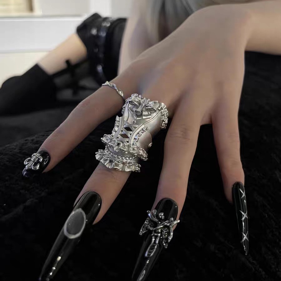 Gotische Victoriaanse kant bus - Men Accessories Ring recensie en prijs